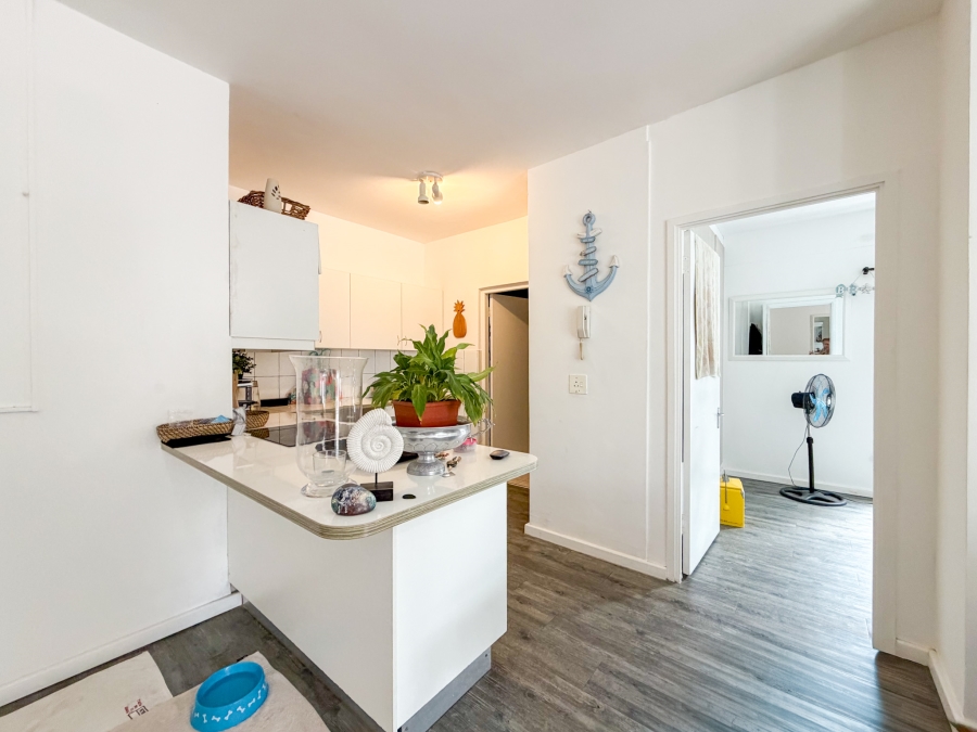1 Bedroom Property for Sale in Oranjezicht Western Cape